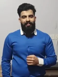 آقای سروش صادق زاده دانشجوی محترم کلینیک اقتصاد دکتر سعدوندی